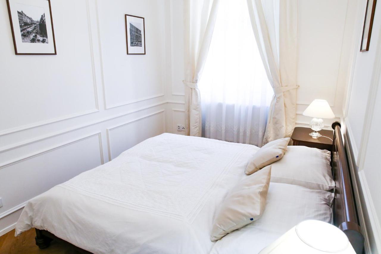 Apartamento White & Gray Praga